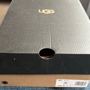 Ladies Fluffy Slippers